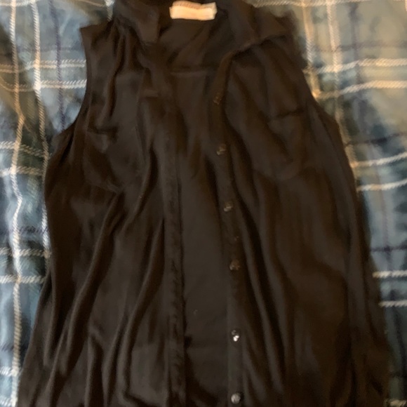 Button down top - Picture 2 of 3